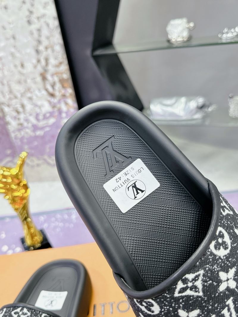 Louis Vuitton Slippers